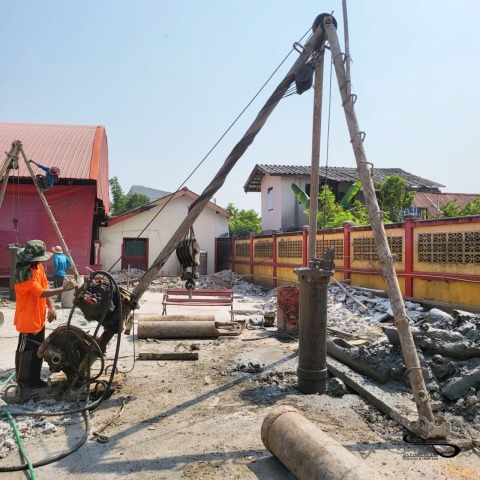 รับเจาะเสาเข็มระบบแห้ง